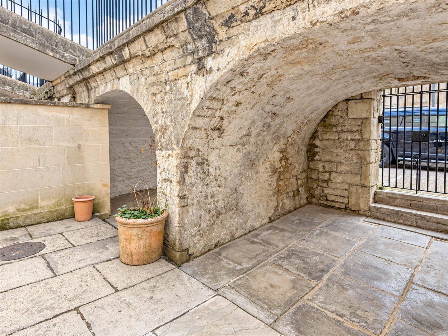 St. Andrews Terrace, Bath, BA1